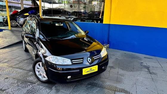 RENAULT MEGANE 1.6 DYNAMIQUE GRAND TOUR 16V FLEX 4P MANUAL RENAULT MEGANE 1.6 DYNAMIQUE GRAND TOUR 16V FLEX 4P MANUAL